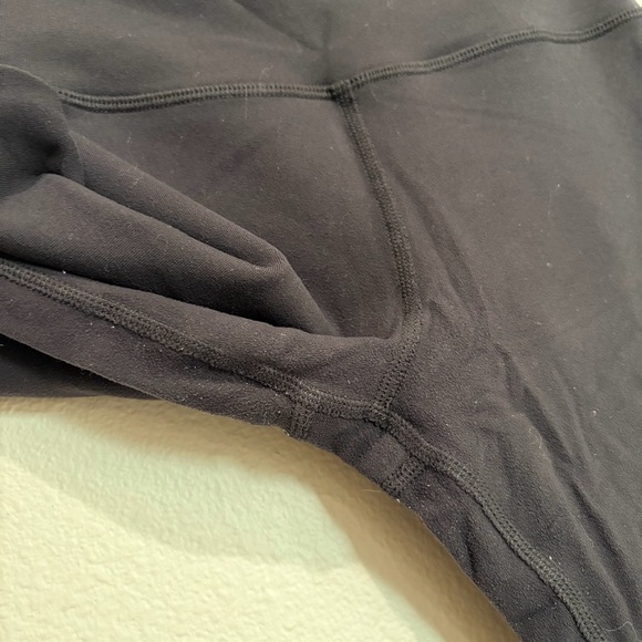 Alo Yoga Black Flared Pants Leggings SZ M - Picture 4 of 7